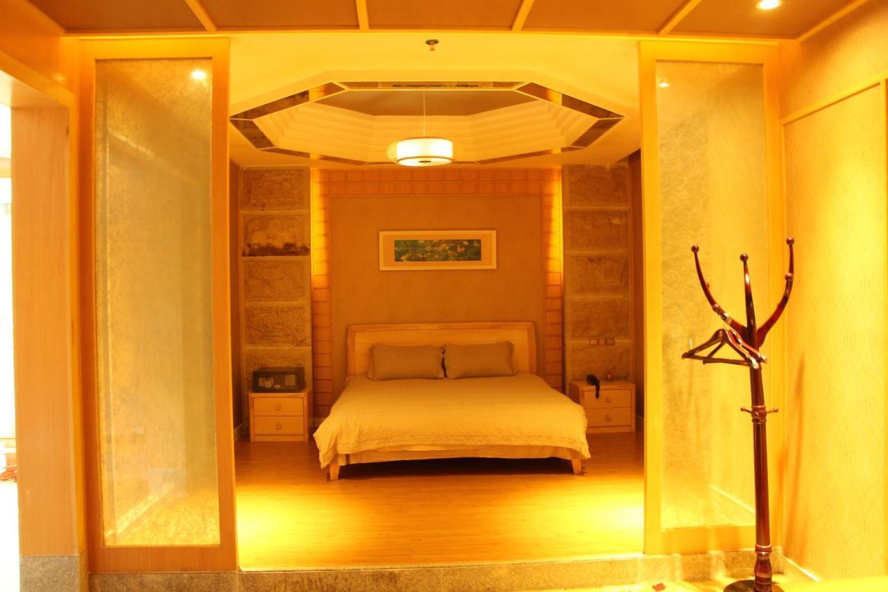 Zhuhai Rongfeng Hotel Eksteriør billede